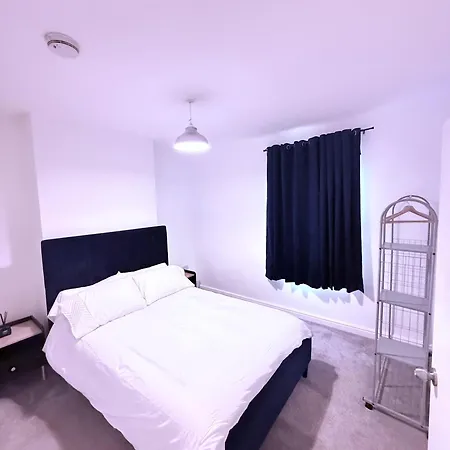 Chic 2 Bedroom Bristol