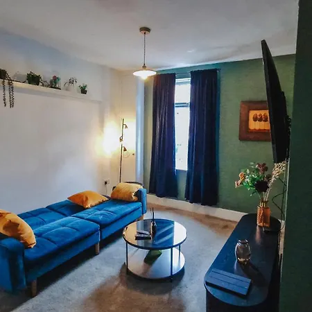 Chic 2 Bedroom Bristol