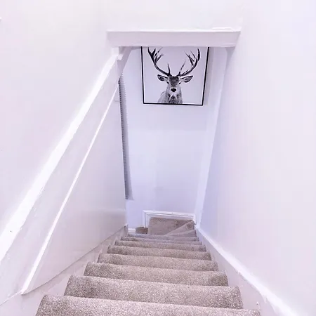 Apartmán 3-bedroom House Close To Centre And M5 With Garden And Parking Bristol