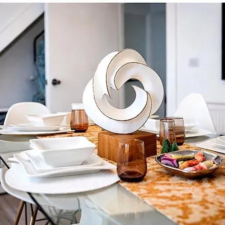 3-bedroom House Close To Centre And M5 With Garden And Parking